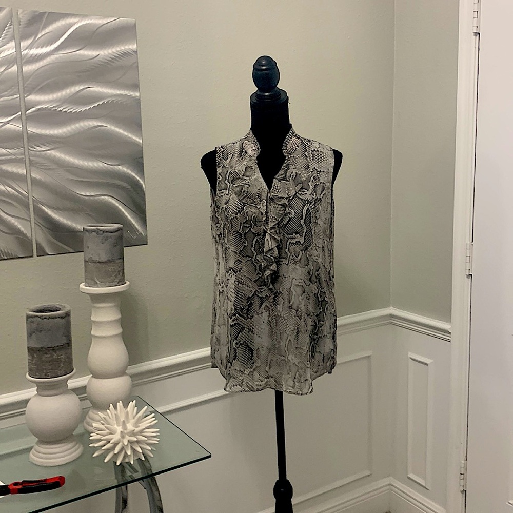 White House Black Market Blouse